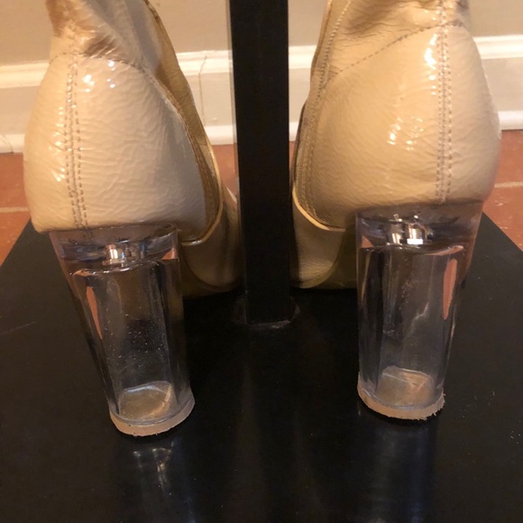 Boots - Picture 3 of 4